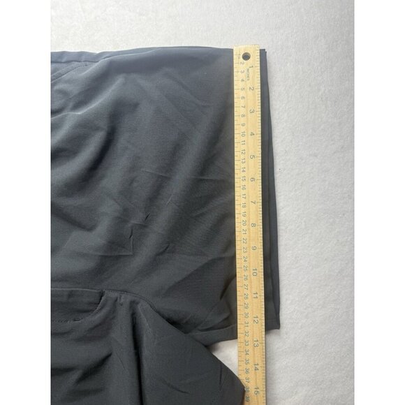 Womens Shorts - Picture 8 of 9